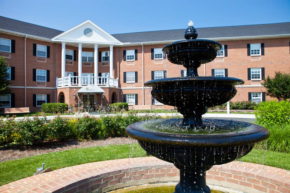 Bayleigh Chase- fountain and main entrance.jpg